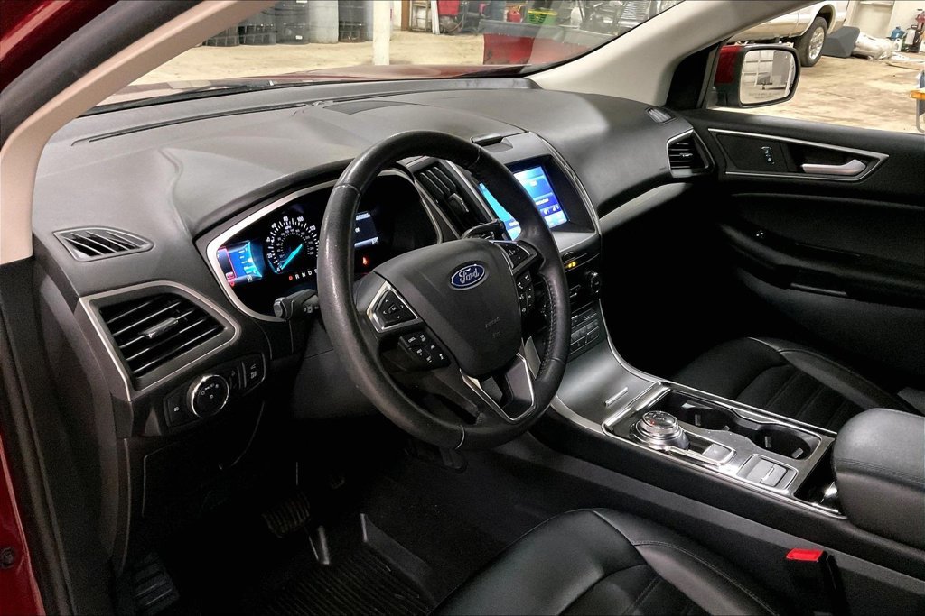 Certified 2019 Ford Edge SEL w/ Equipment Group 201A AWD/4WD image 13