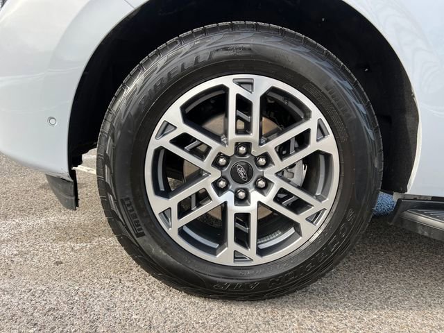 Certified 2025 Ford Expedition Max Active image 16