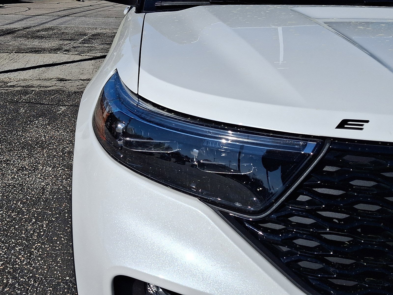 Certified 2022 Ford Explorer ST w/ Equipment Group 401A image 8