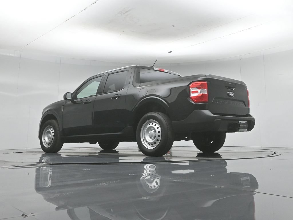 Certified 2025 Ford Maverick XL FWD image 4