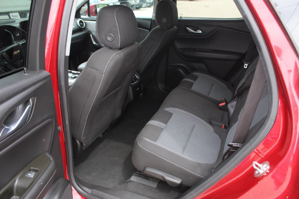 Used 2023 Chevrolet Blazer LT w/ Driver Confidence Package FWD image 16