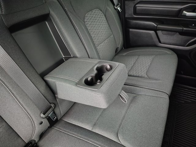 Used 2025 RAM 1500 Warlock AWD/4WD image 29