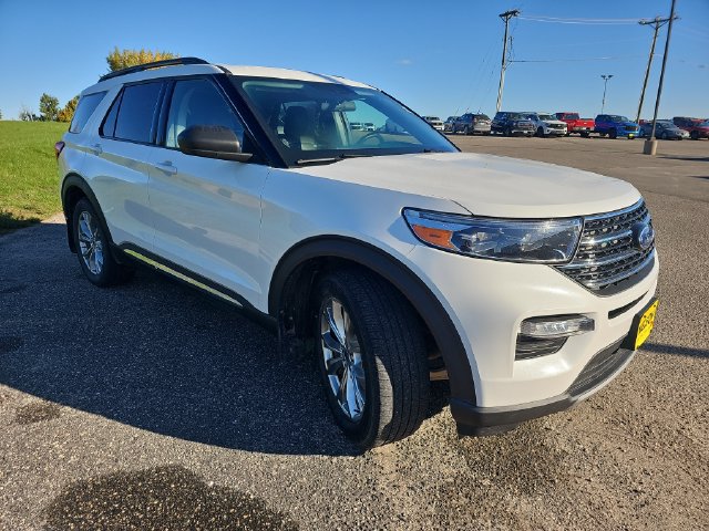 Certified 2020 Ford Explorer XLT w/ Equipment Group 202A AWD/4WD image 7