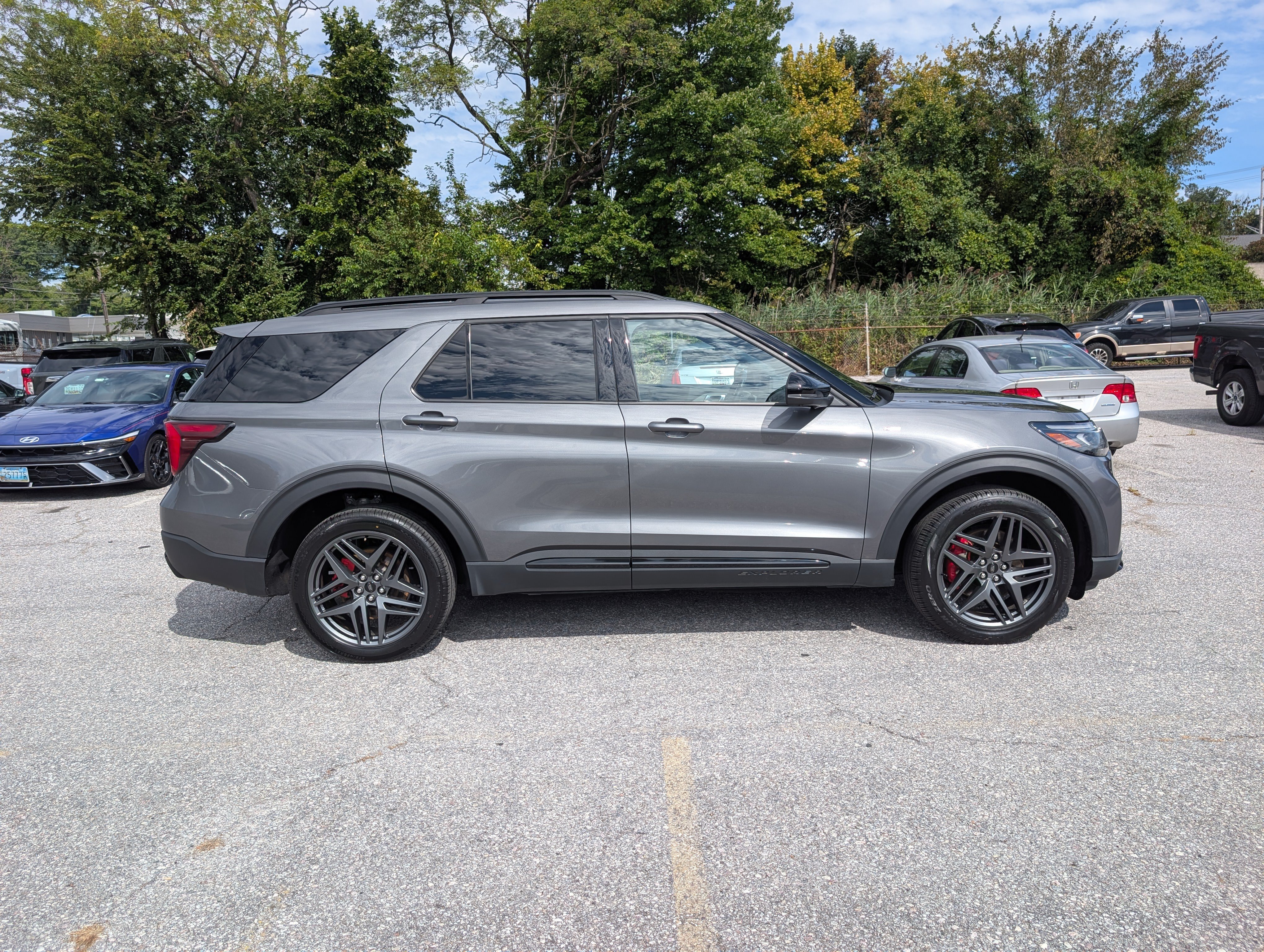 Certified 2025 Ford Explorer ST-Line w/ ST-Line Street Pack AWD/4WD image 8