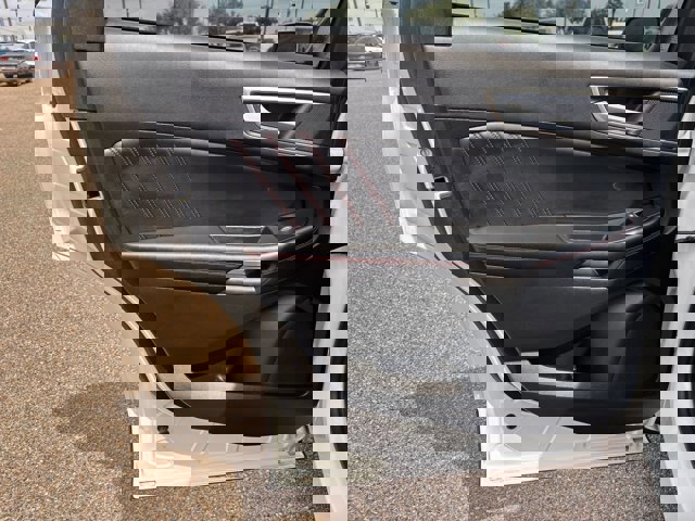 Certified 2024 Ford Edge ST-Line image 14