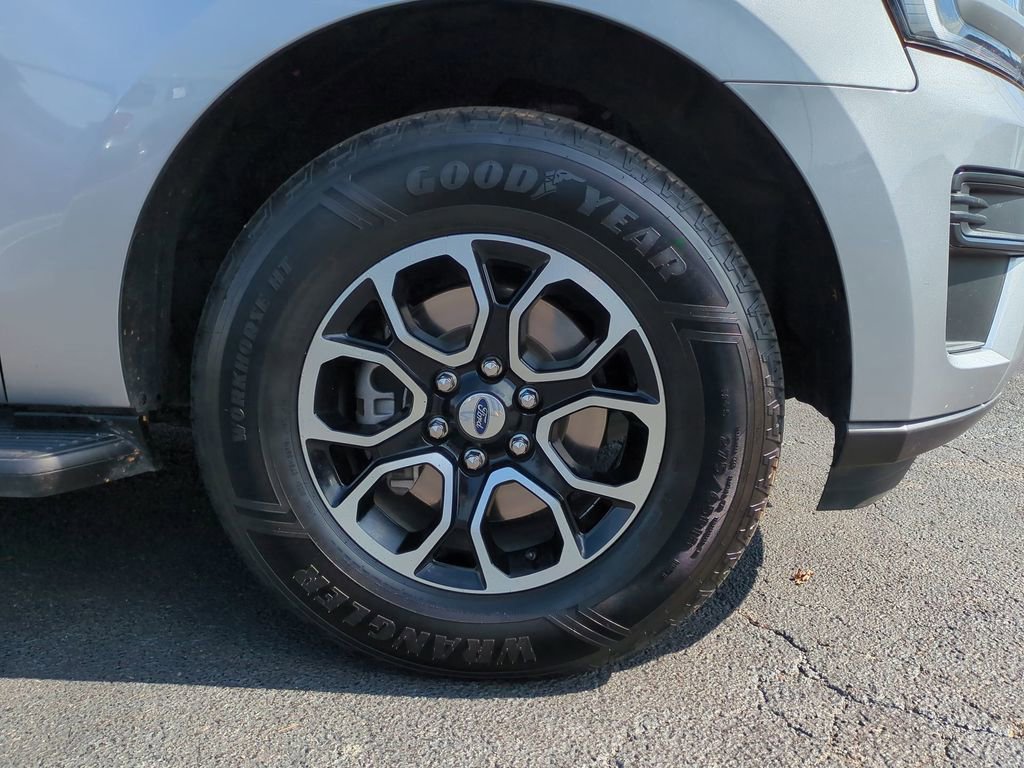 Certified 2024 Ford Expedition XLT image 14