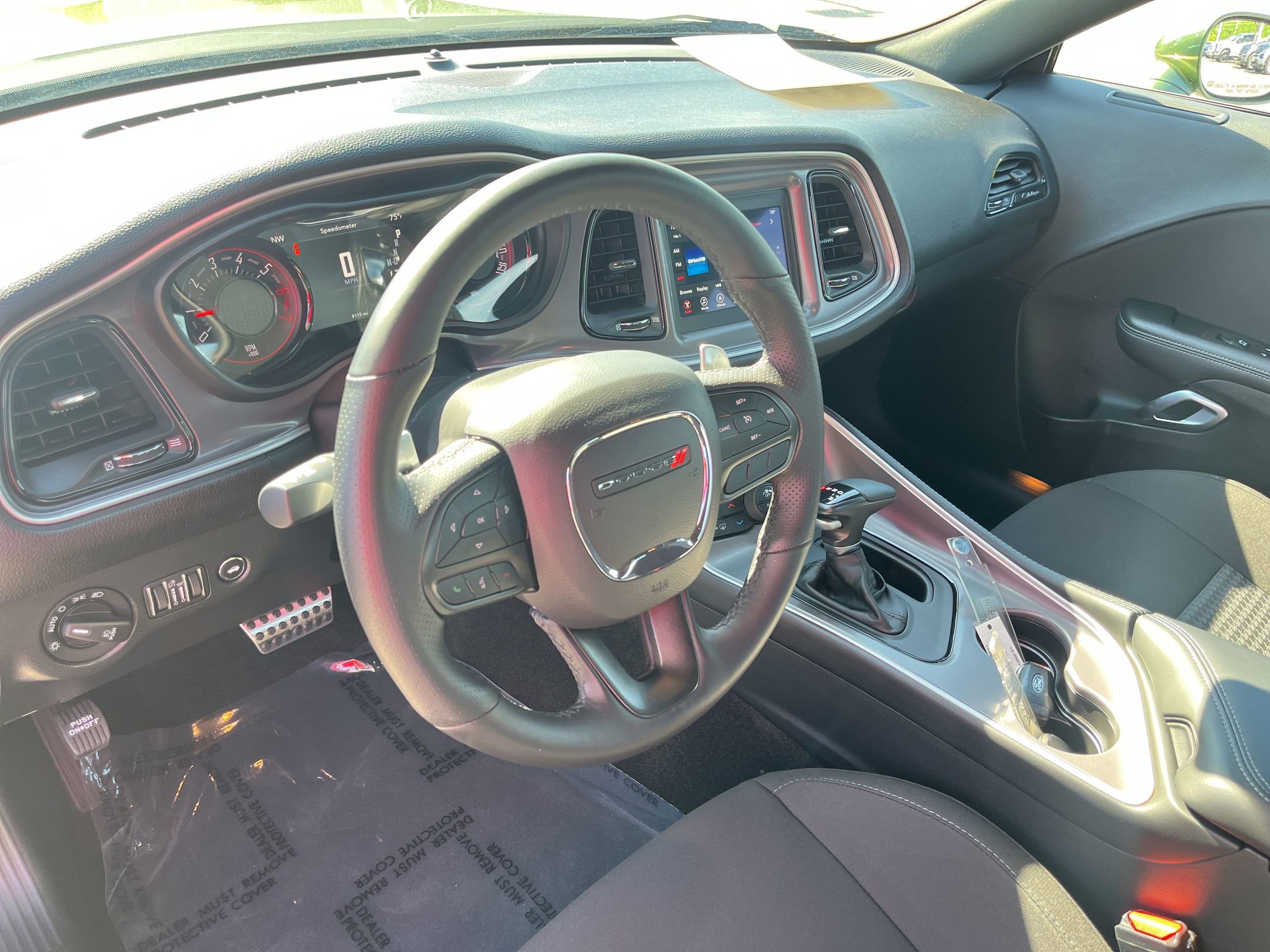 Used 2022 Dodge Challenger R/T w/ Driver Convenience Group RWD image 16