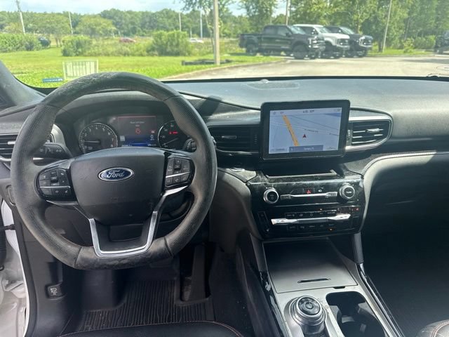 Certified 2022 Ford Explorer ST-Line w/ Class IV Trailer Tow Package RWD image 12