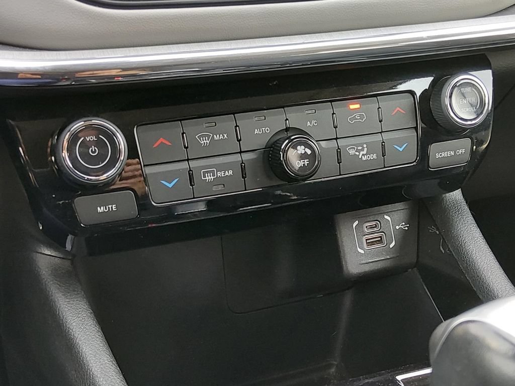 Used 2022 Jeep Compass Limited AWD/4WD image 21