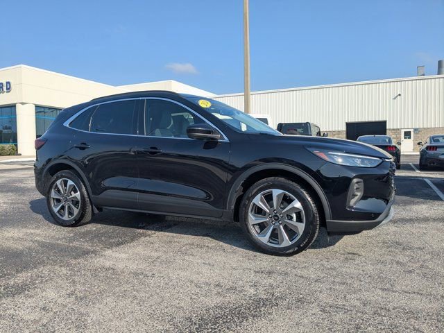 Certified 2024 Ford Escape Platinum image 8