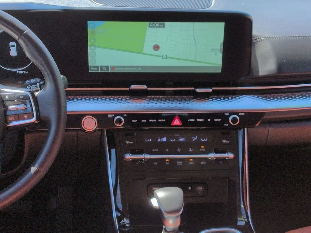 Used 2024 Kia Carnival SX Prestige FWD image 18