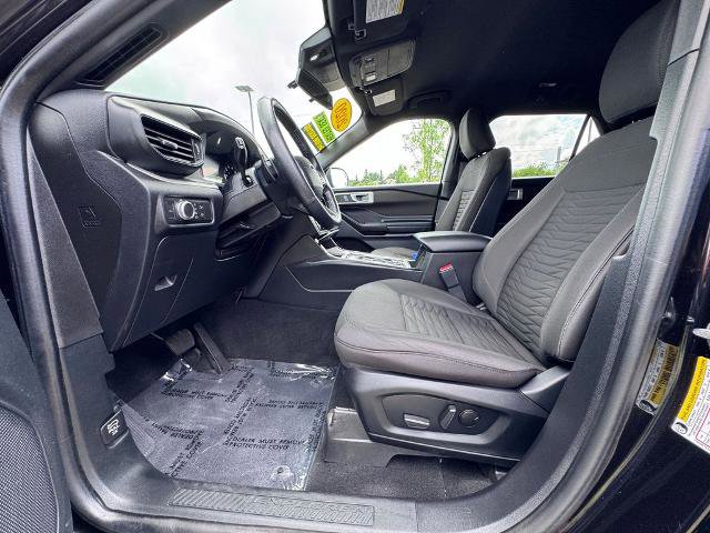 Certified 2020 Ford Explorer XLT w/ Comfort Package AWD/4WD image 10