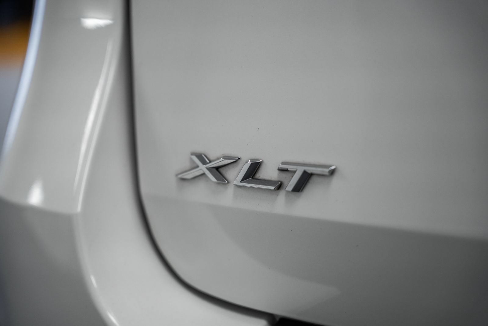 Certified 2023 Ford Explorer XLT w/ Equipment Group 202A AWD/4WD image 9