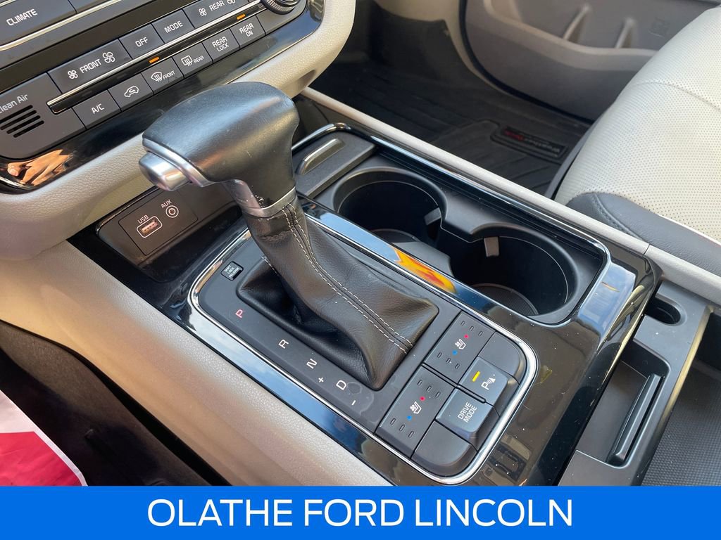 Used 2018 Kia Sedona SX image 11