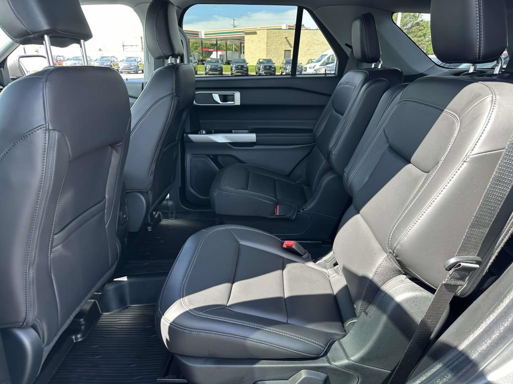 Certified 2023 Ford Explorer XLT w/ Equipment Group 202A AWD/4WD image 12