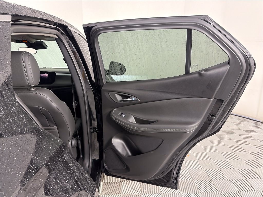 Used 2025 Buick Encore GX Preferred w/ Advanced Technology Package FWD image 27
