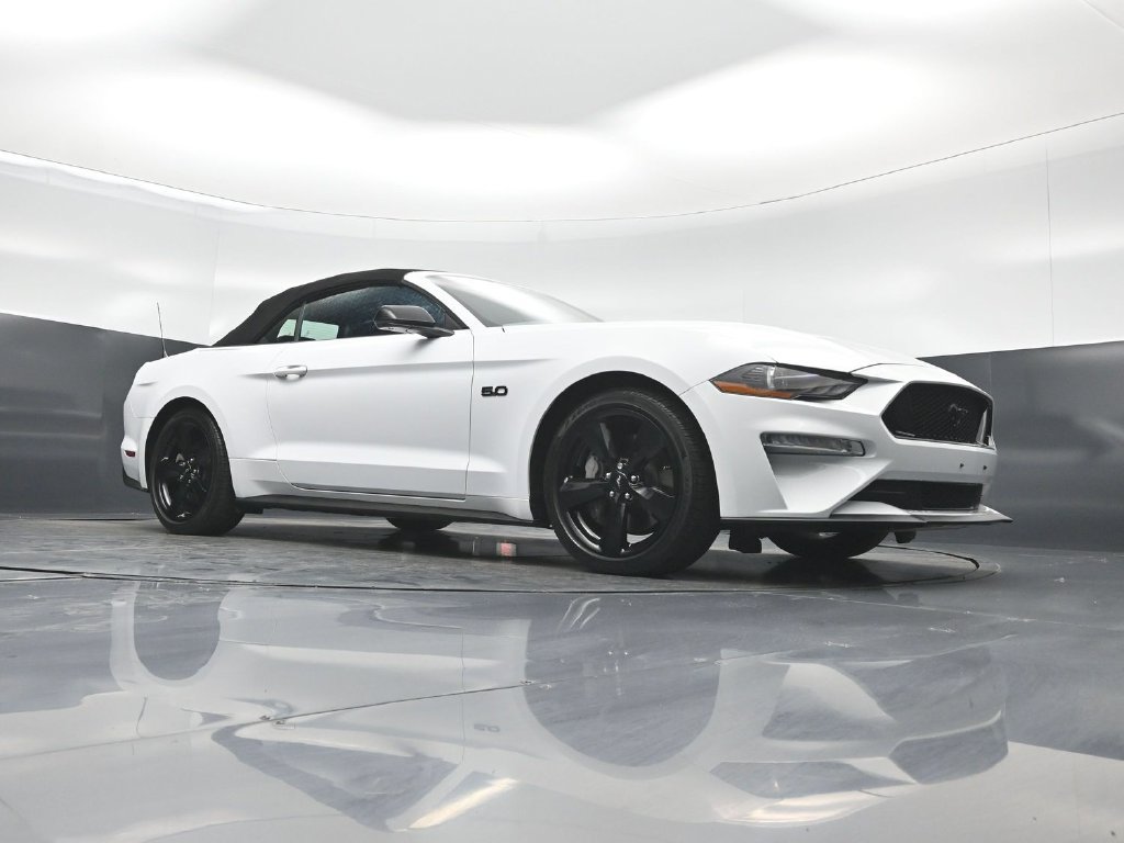 Certified 2021 Ford Mustang GT Premium w/ Equipment Group 401A RWD image 3