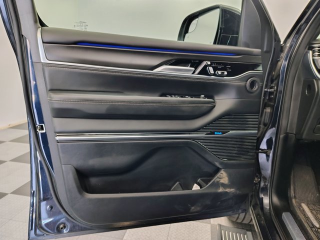Used 2025 Jeep Grand Wagoneer Series II Obsidian w/ Quick Order Packagew 28T AWD/4WD image 10