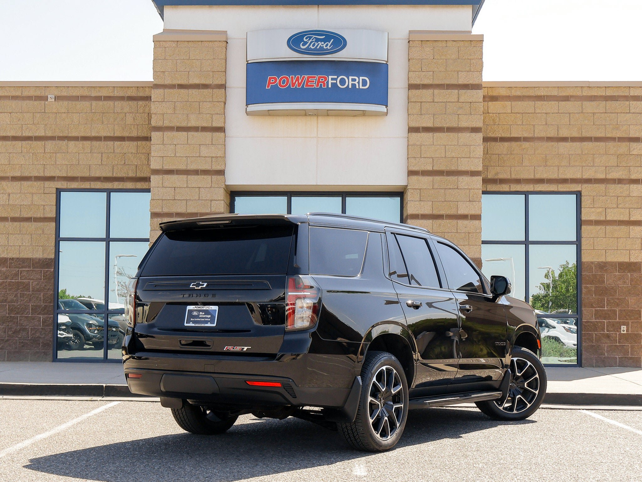 Used 2024 Chevrolet Tahoe RST w/ Luxury Package AWD/4WD image 6