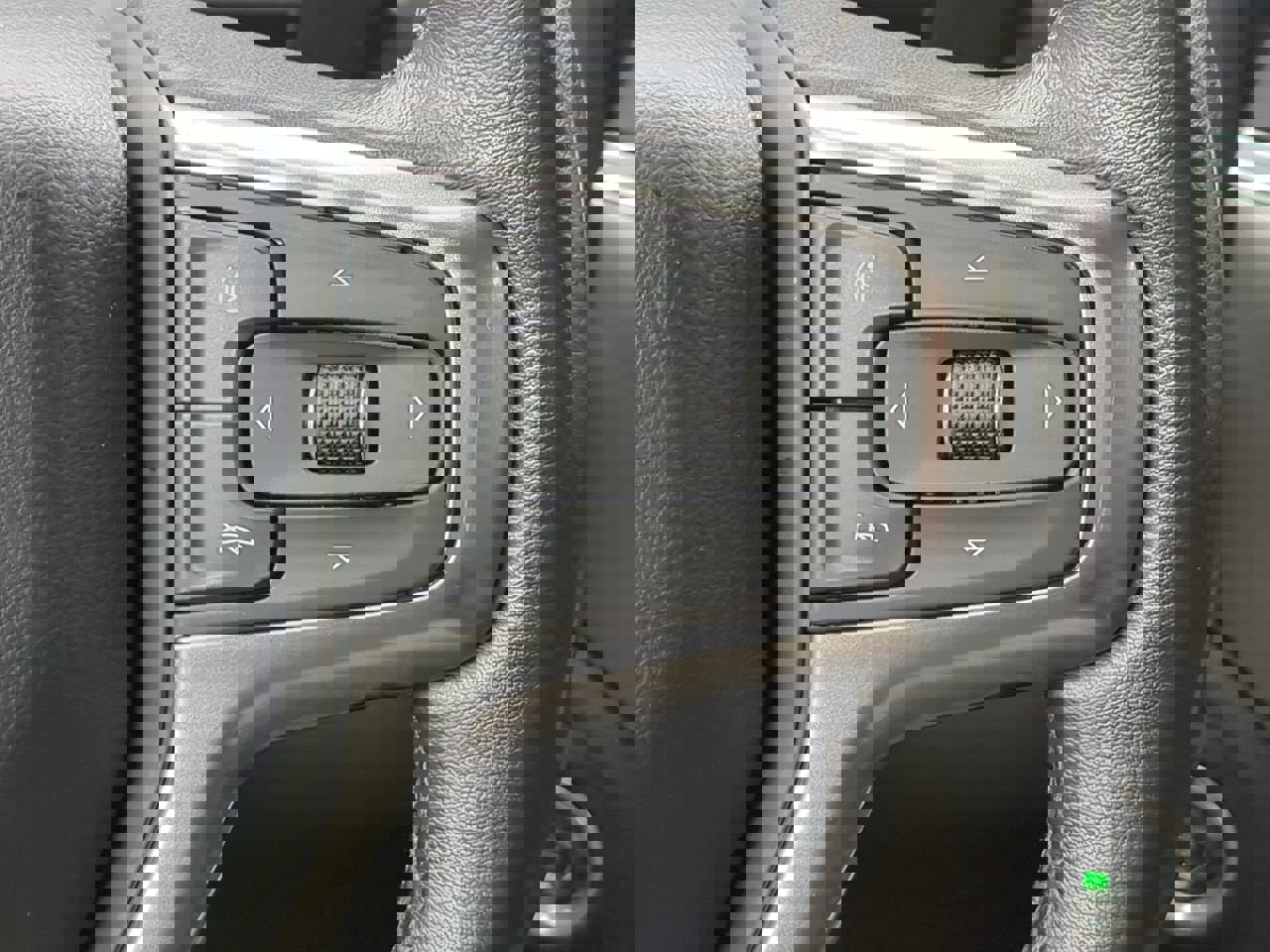 Used 2022 Chevrolet Silverado 3500 LT w/ Convenience Package image 23