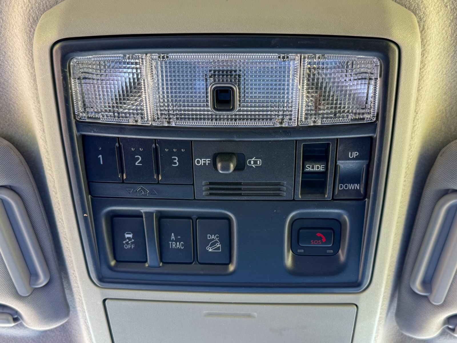 Used 2023 Toyota 4Runner Limited AWD/4WD image 29