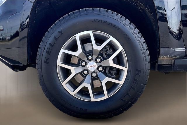 Used 2022 GMC Canyon AT4 w/ Trailering Package image 8