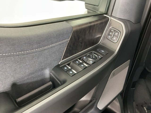 Certified 2025 Ford F450 Lariat w/ FX4 Off-Road Package image 16