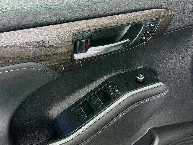 Used 2022 Toyota Highlander Platinum image 20