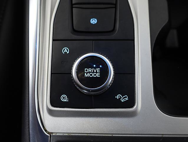 Certified 2023 Ford Explorer XLT w/ Equipment Group 202A AWD/4WD image 18