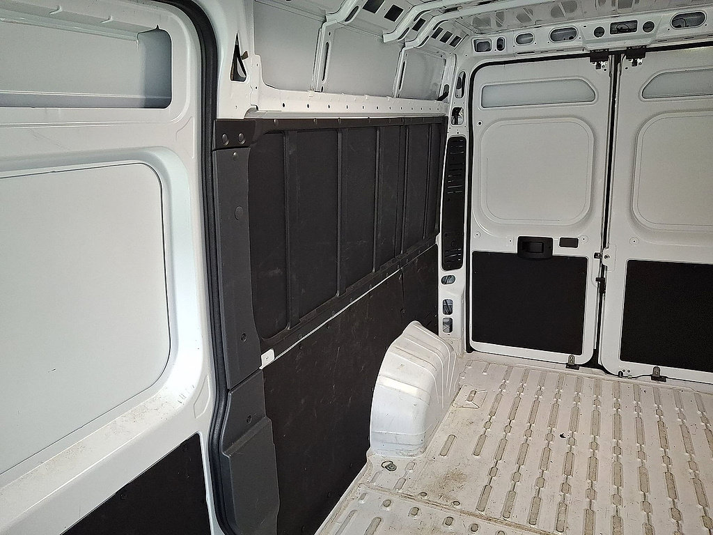 Used 2026 RAM ProMaster 2500 w/ Convenience Group FWD image 12
