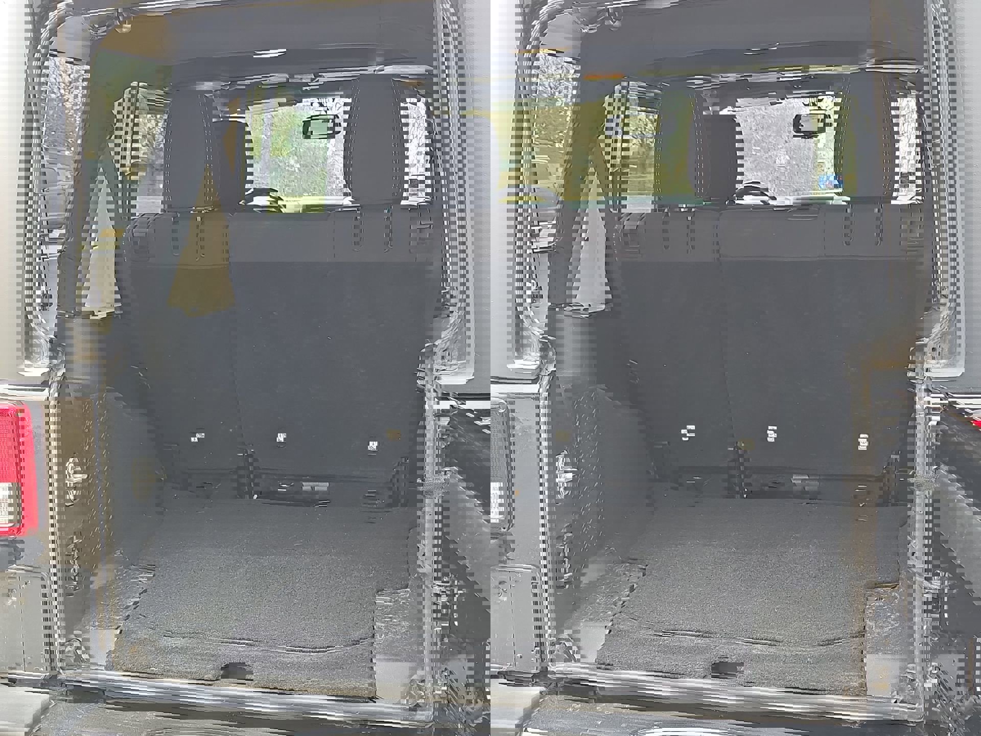 Used 2018 Jeep Wrangler Unlimited Sahara image 19