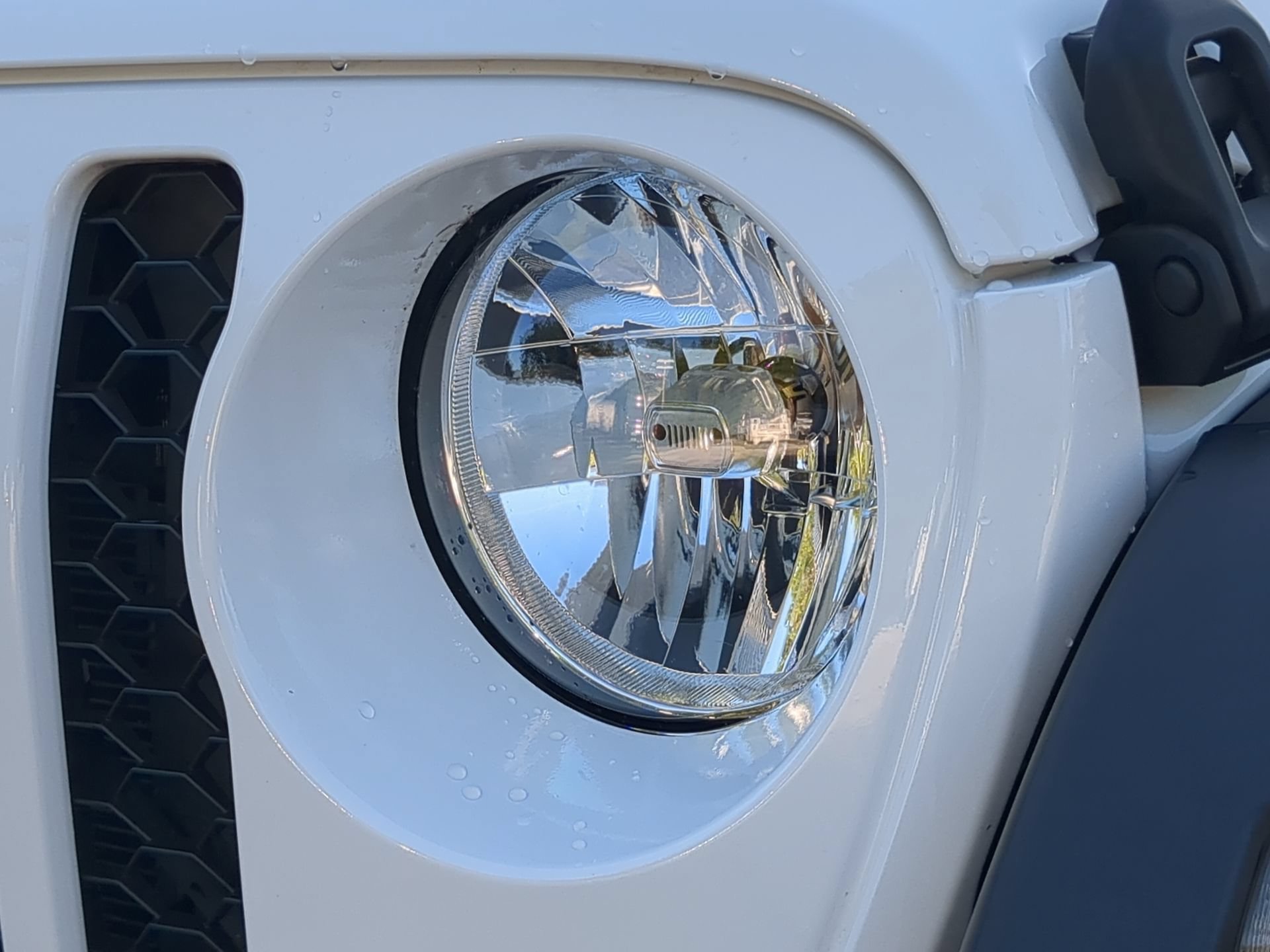 Used 2024 Jeep Wrangler Unlimited Sport AWD/4WD image 44