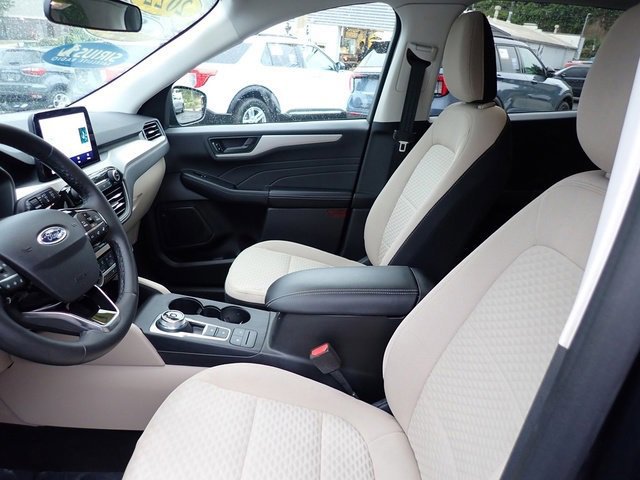 Certified 2022 Ford Escape SE w/ Cold Weather Package image 15
