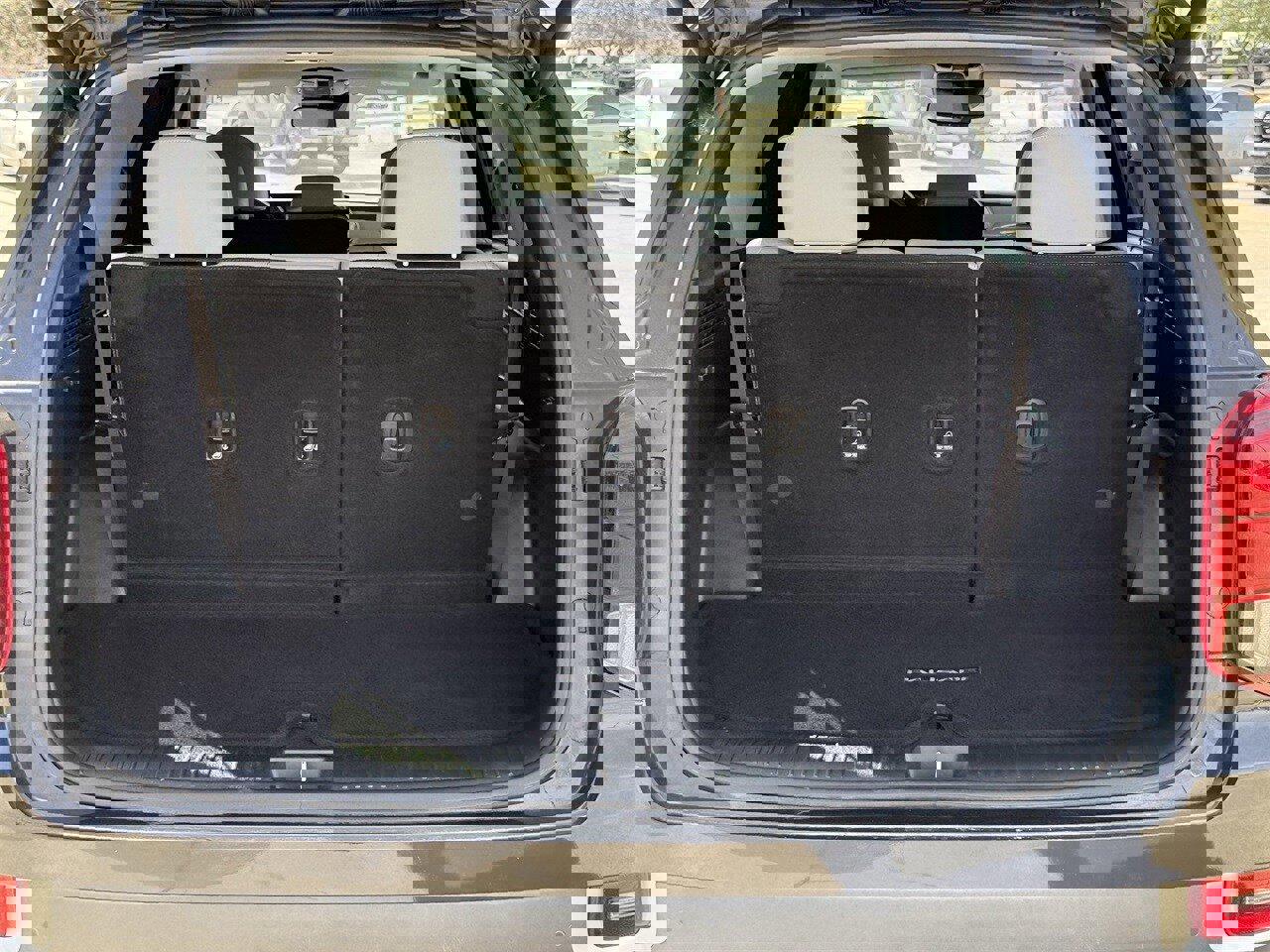 Used 2022 Hyundai Palisade SEL w/ 8P Bench Seat Package image 29