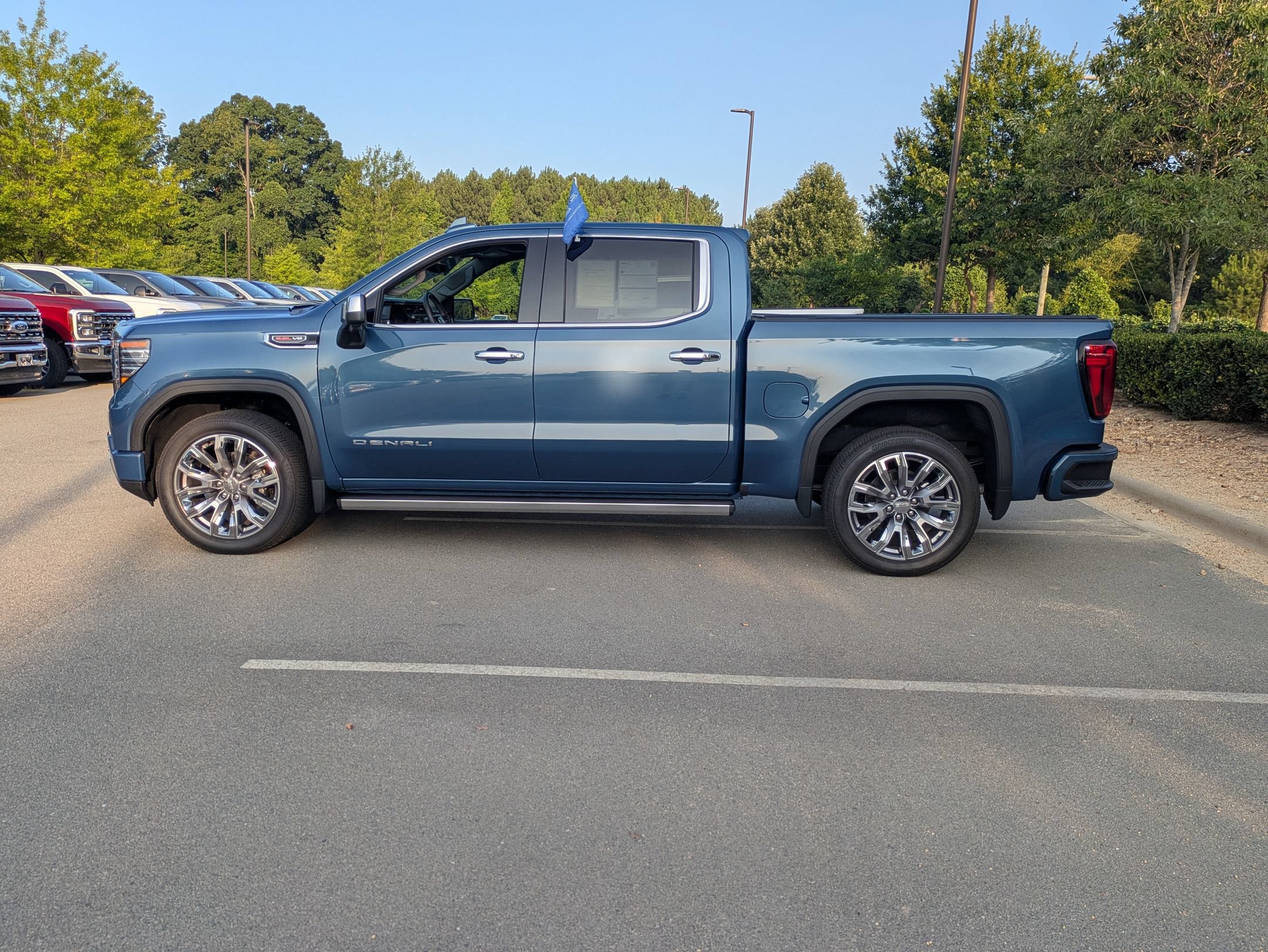 Used 2026 GMC Sierra 1500 Denali w/ Denali Reserve Package AWD/4WD image 7