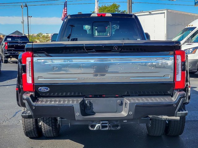 Certified 2025 Ford F450 Platinum w/ Platinum Plus Package image 4