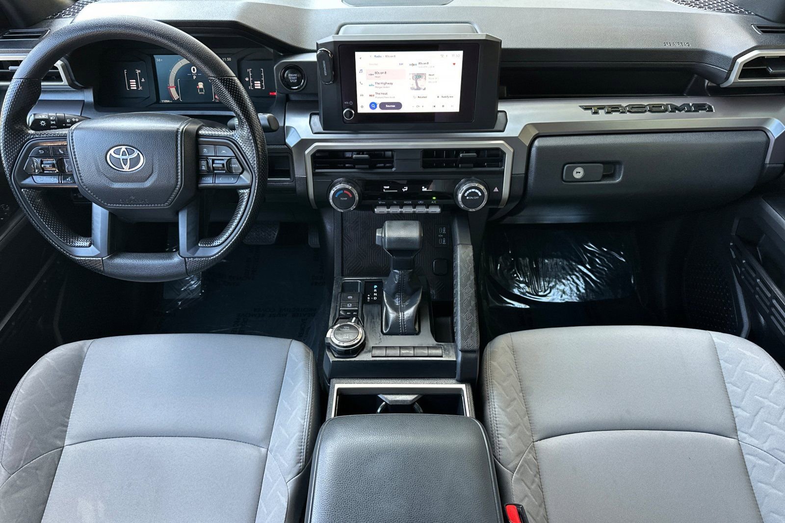 Used 2025 Toyota Tacoma SR5 AWD/4WD image 15