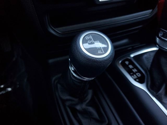 Used 2023 Jeep Gladiator Willys image 29