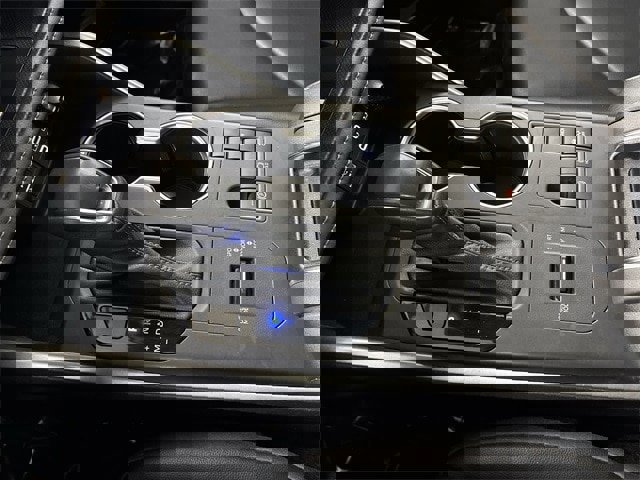 Used 2023 Toyota Highlander L image 11