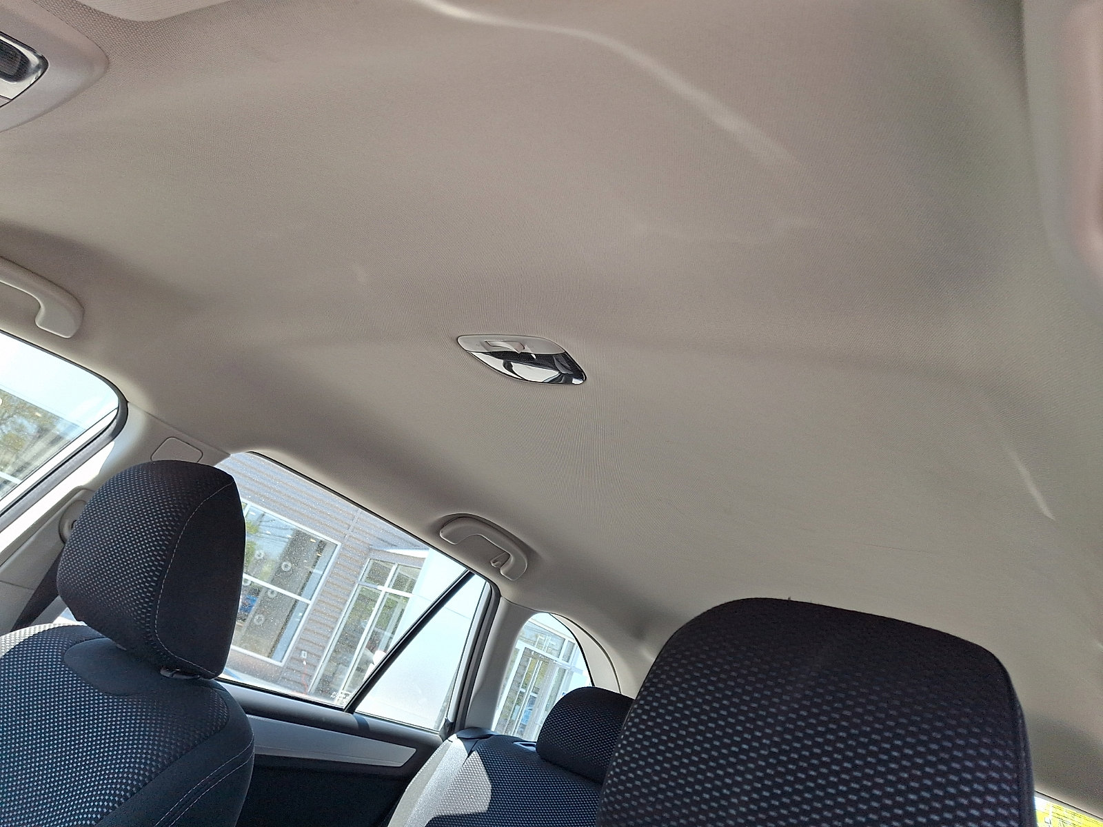 Used 2019 Subaru Outback 2.5i AWD/4WD image 21