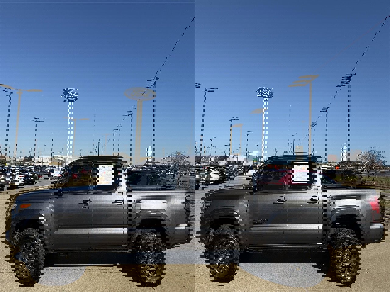 Used 2023 Toyota Tacoma SR5 image 3