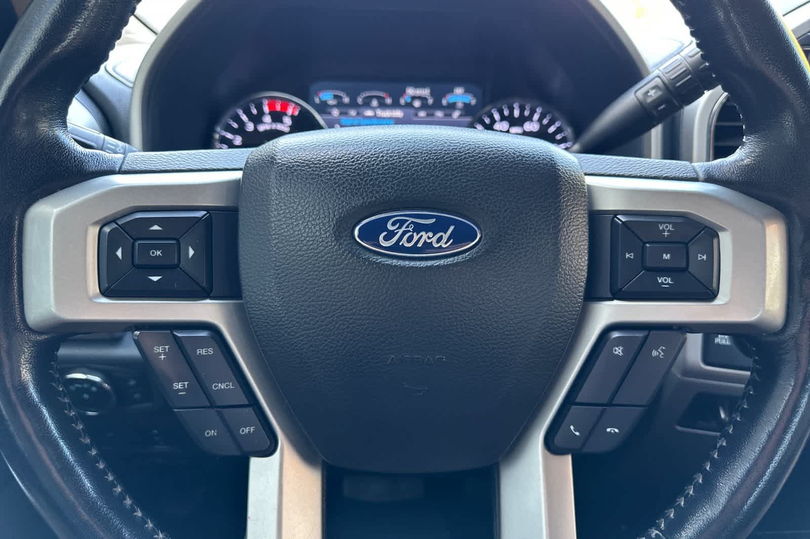 Certified 2022 Ford F250 Lariat w/ Lariat Ultimate Package AWD/4WD image 23