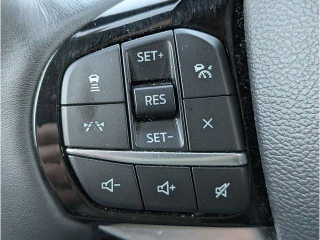 Certified 2025 Ford Explorer Platinum RWD image 17
