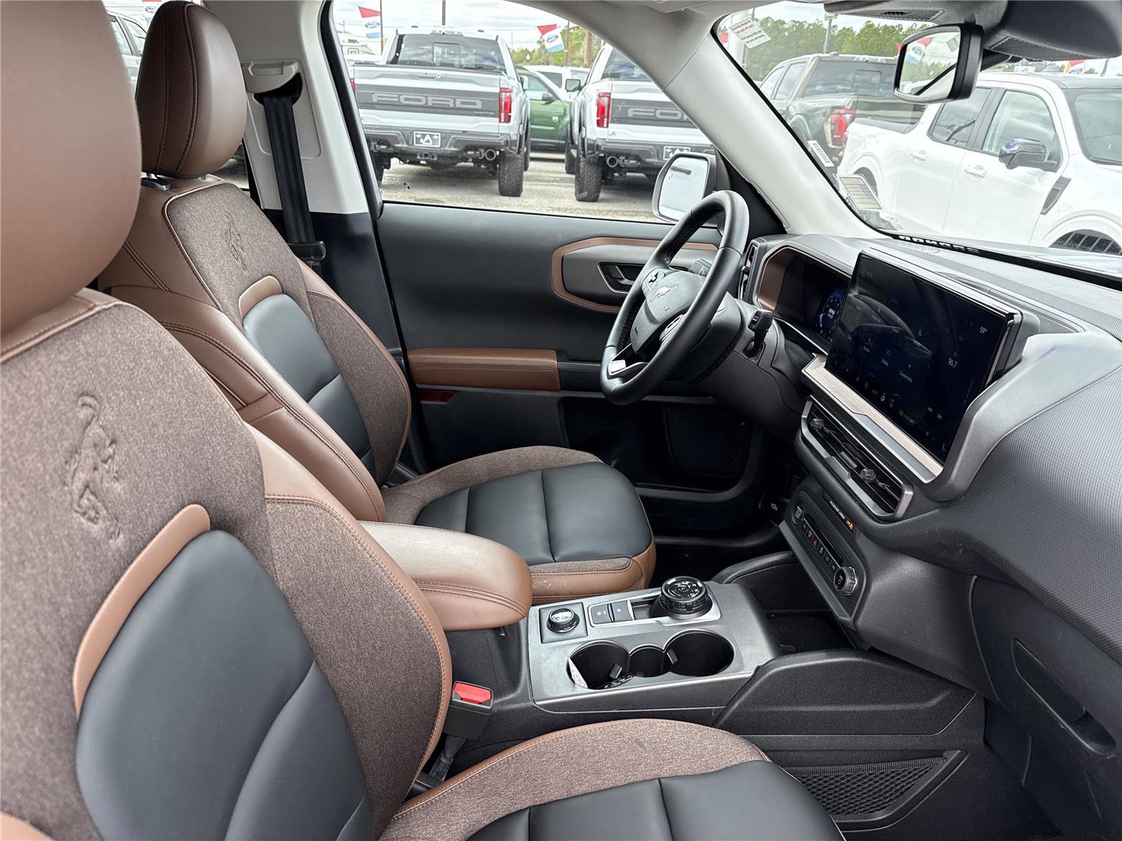 Certified 2025 Ford Bronco Sport Outer Banks image 18