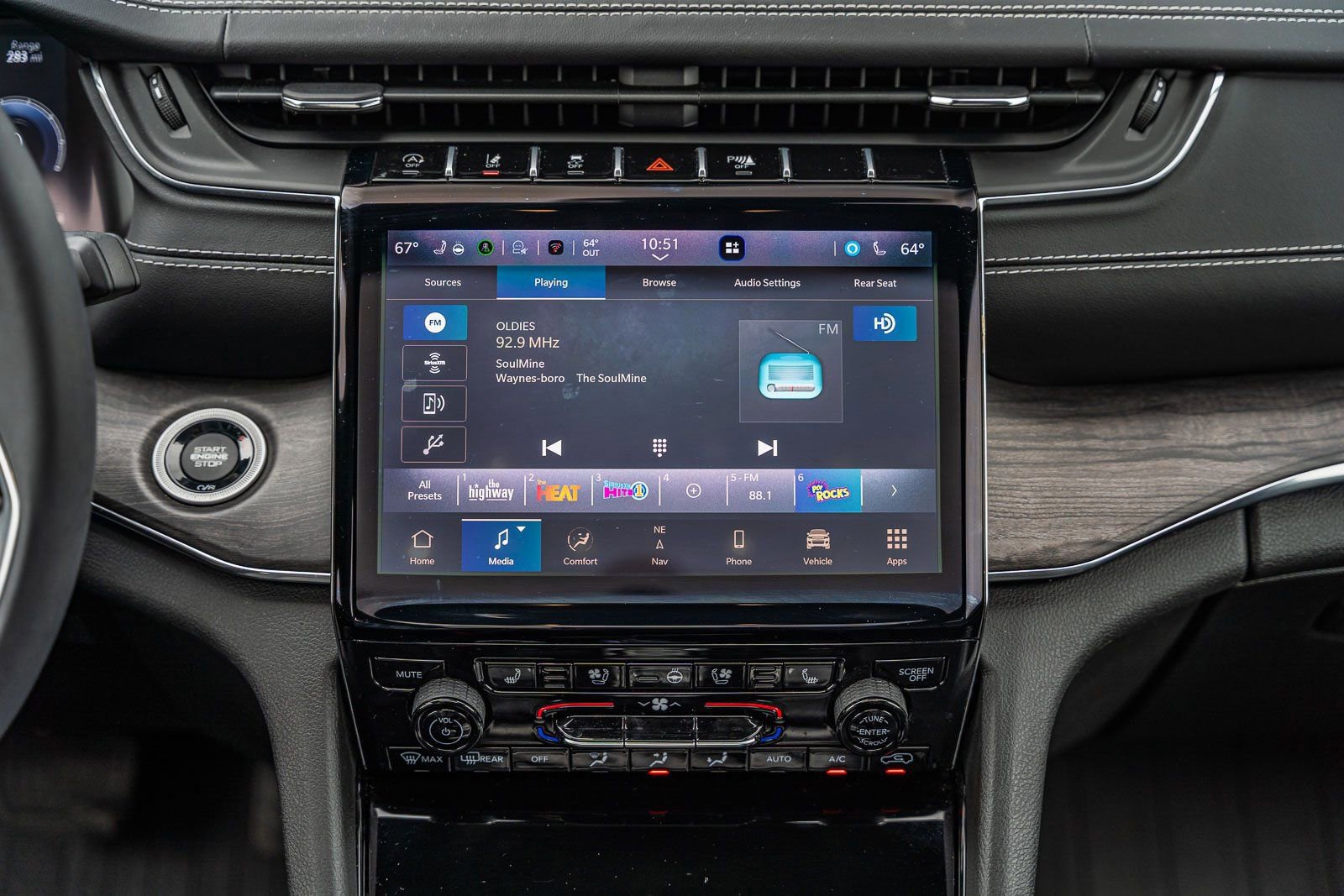 Used 2023 Jeep Grand Cherokee L Overland w/ Rear Seat Video Group I image 44