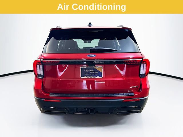 Certified 2025 Ford Explorer ST-Line image 4