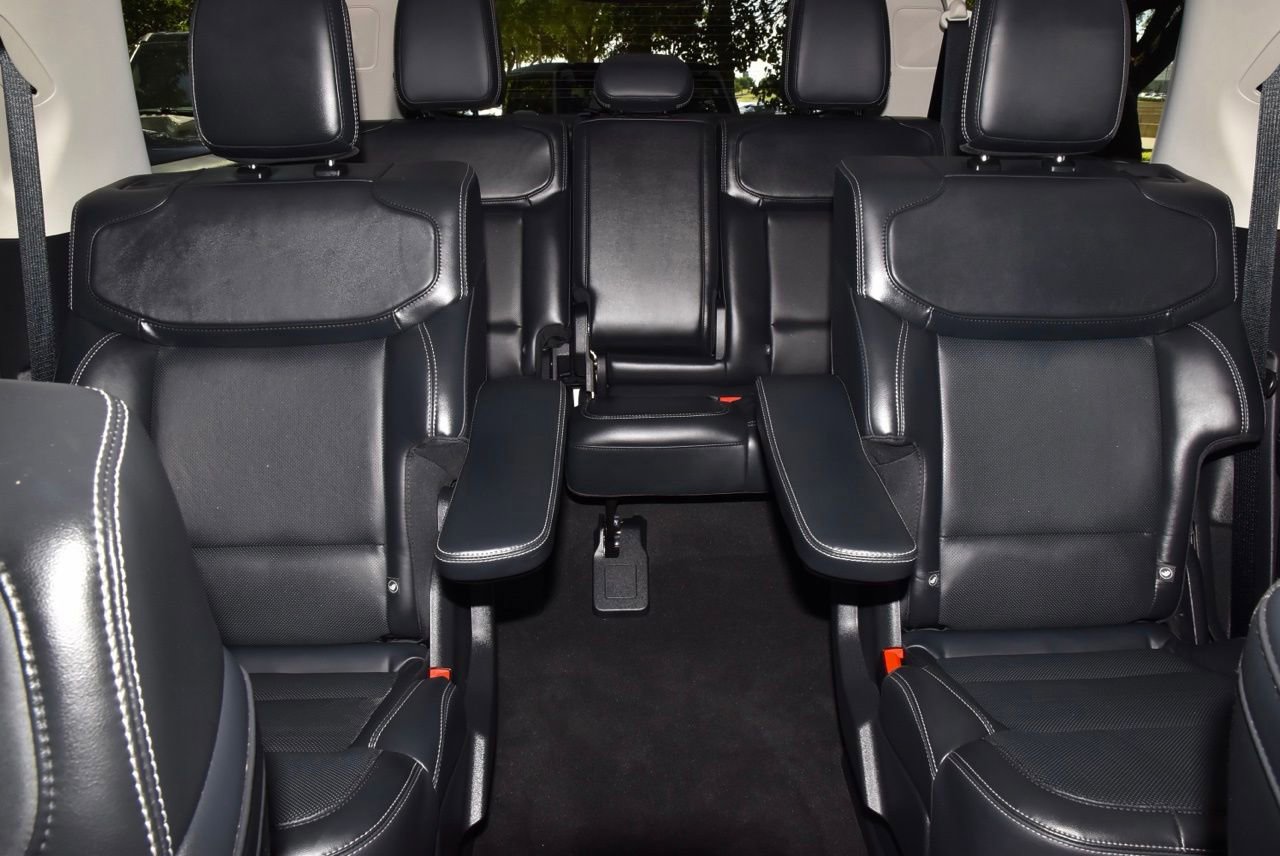 Certified 2025 Ford Expedition Max Platinum w/ Driver's Package AWD/4WD image 21