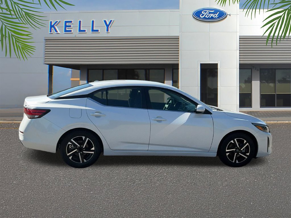 Used 2024 Nissan Sentra SV FWD image 6