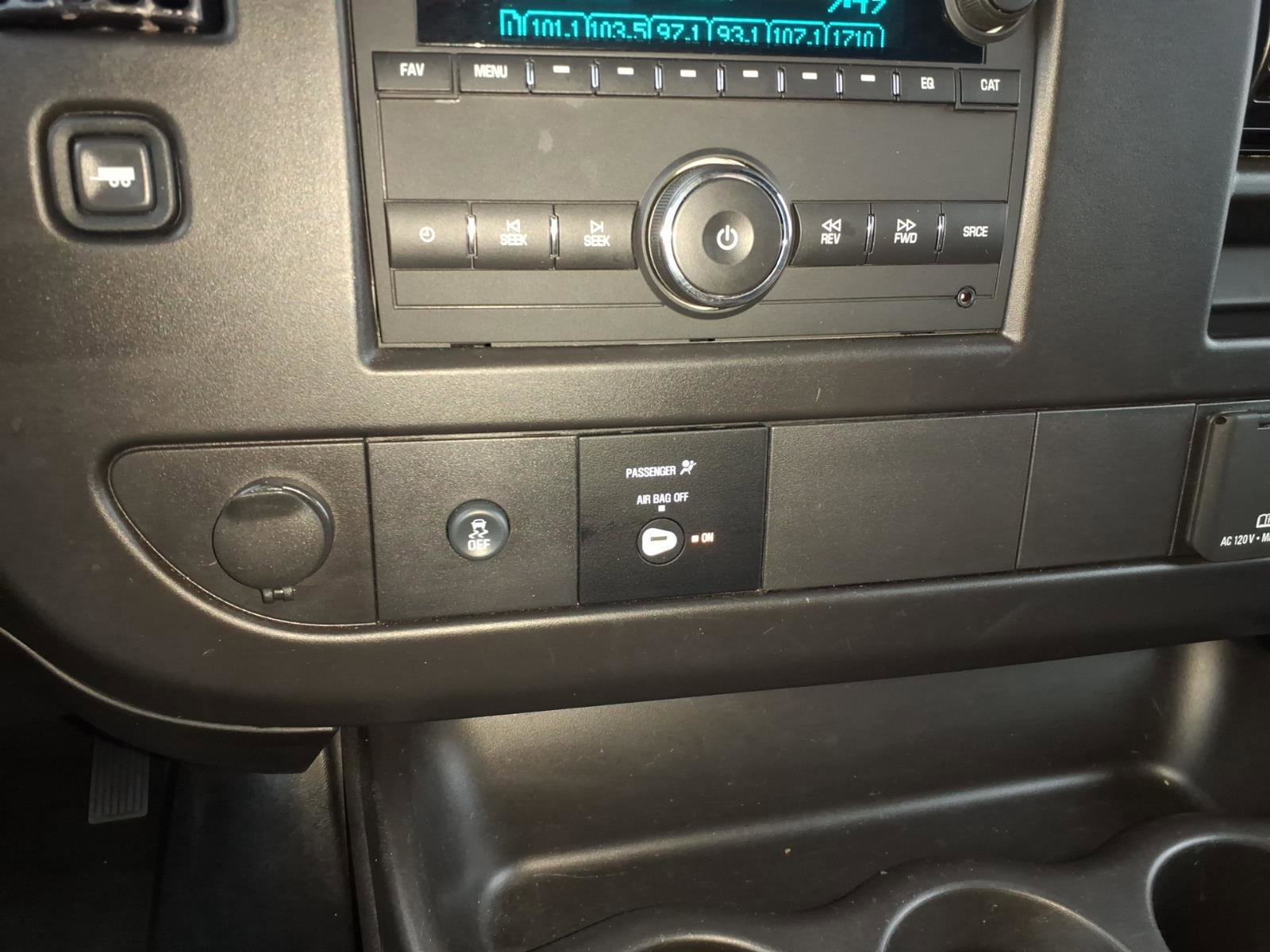 Used 2024 Chevrolet Express 2500 w/ Driver Convenience Package image 18