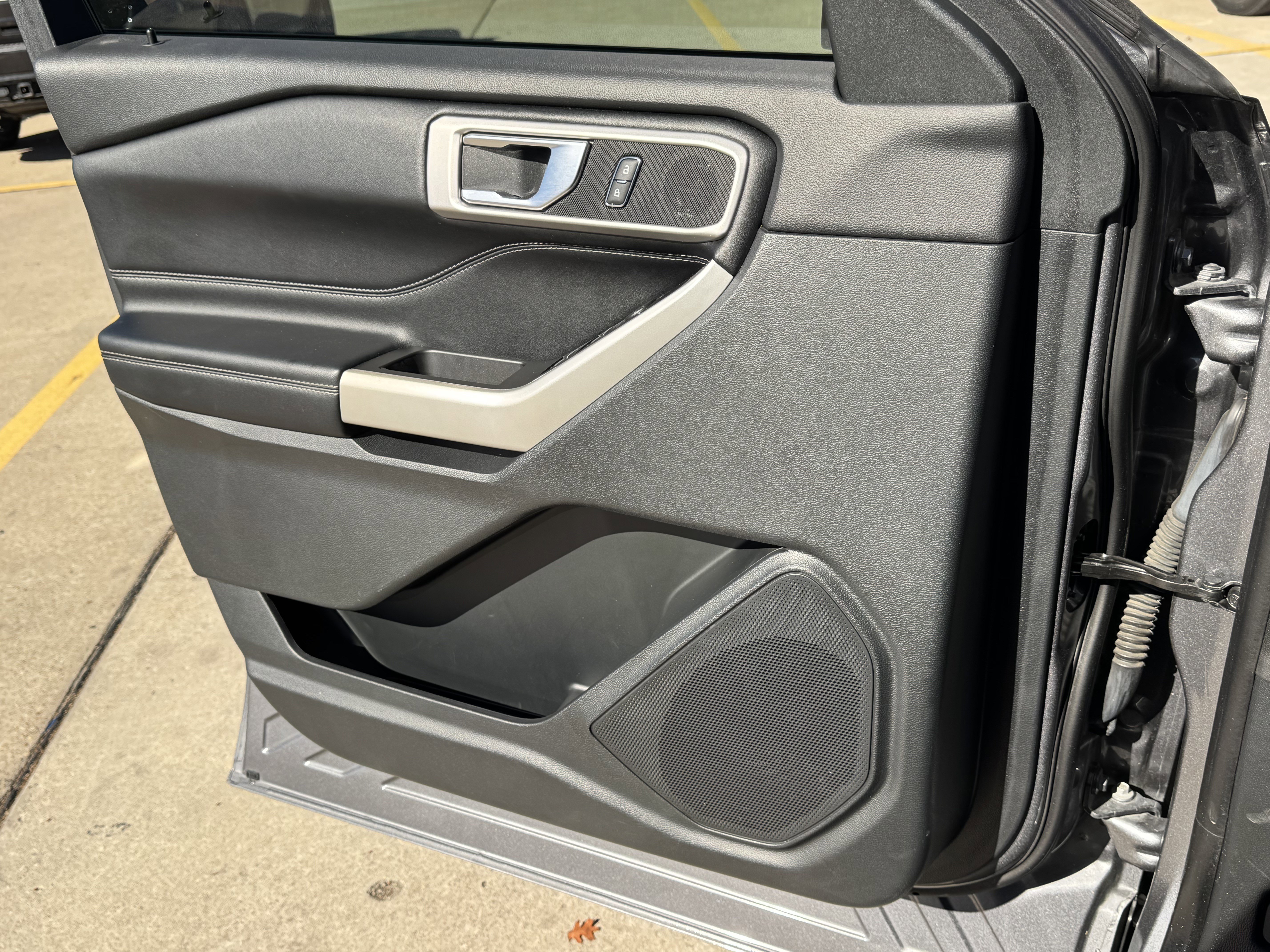 Certified 2021 Ford Explorer XLT image 24